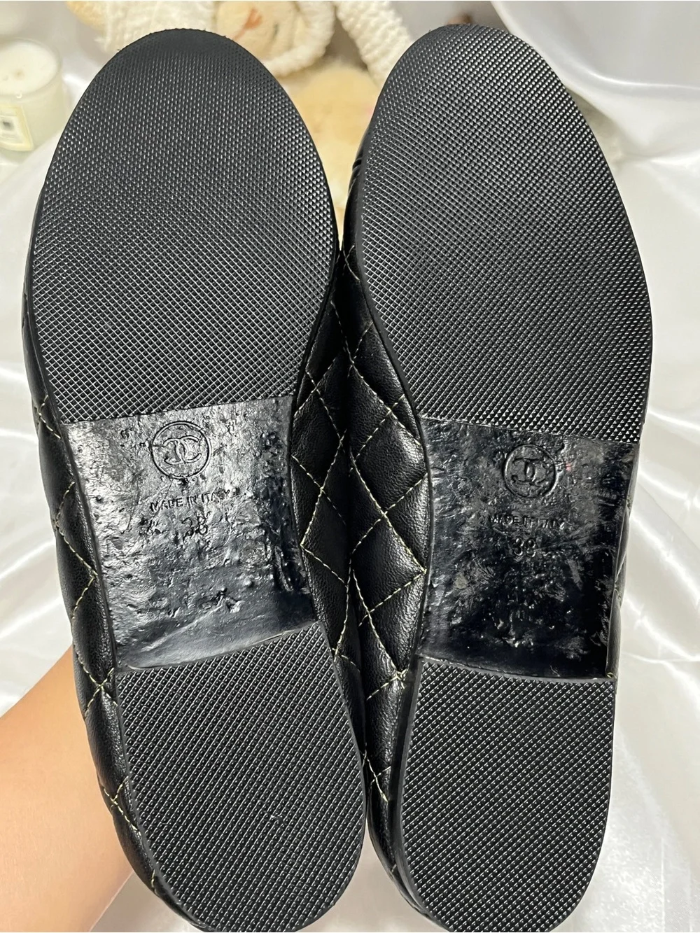 CHANEL Black Quilted Leather Ballet Flats with CC Logo